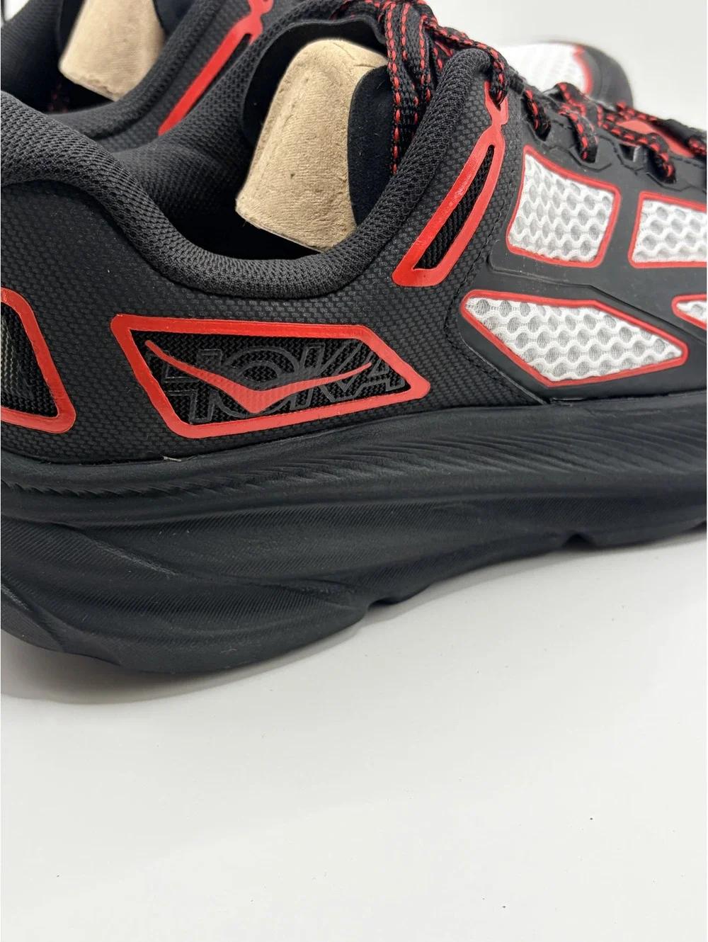 HOKA ONE ONE U Clifton One9 Men's Running Shoes Size 10.5 Black White Red Mesh